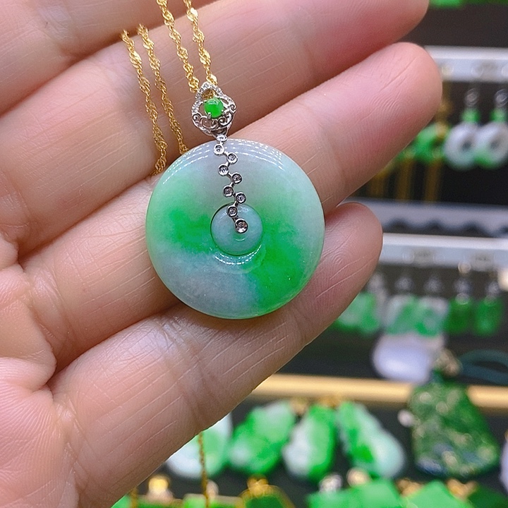 翡翠18K金镶嵌吊坠(赠链)吊坠