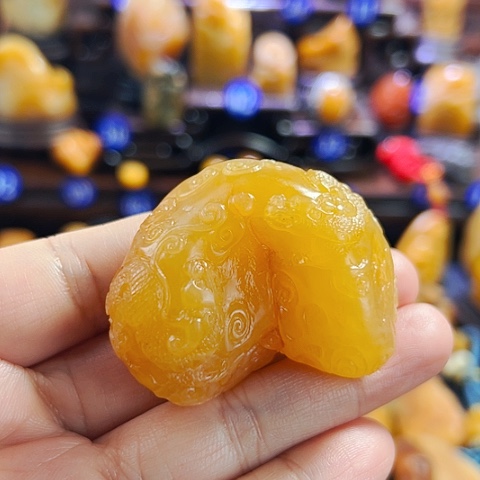 田黄石用****3田黄石摆件