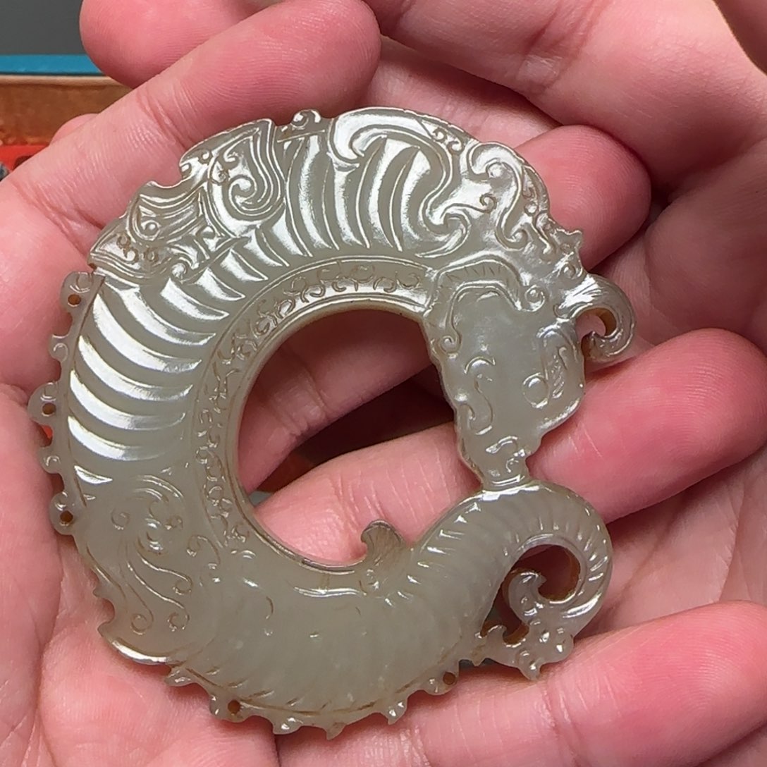 和田玉把件未镶嵌长**草