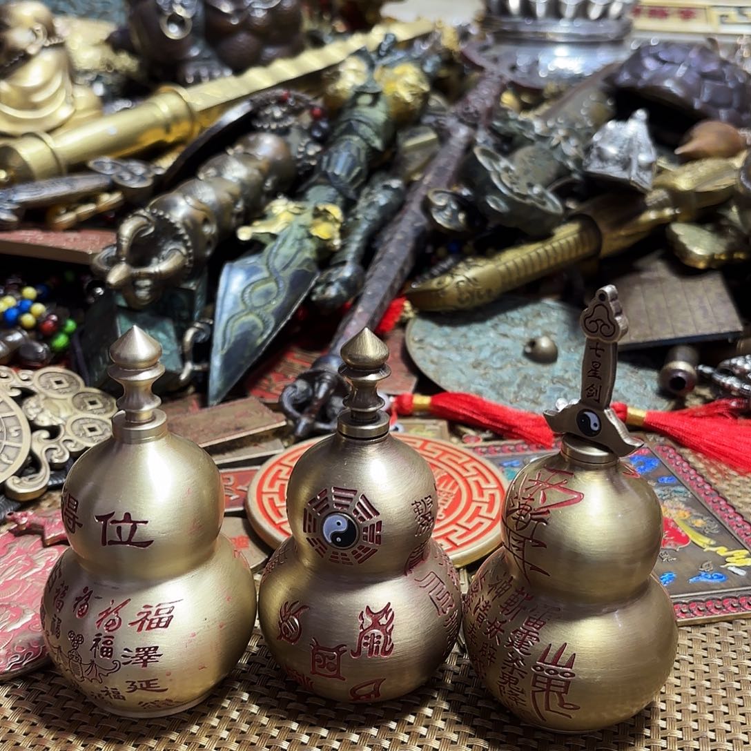 梁***弟苗苗推荐精品铜器