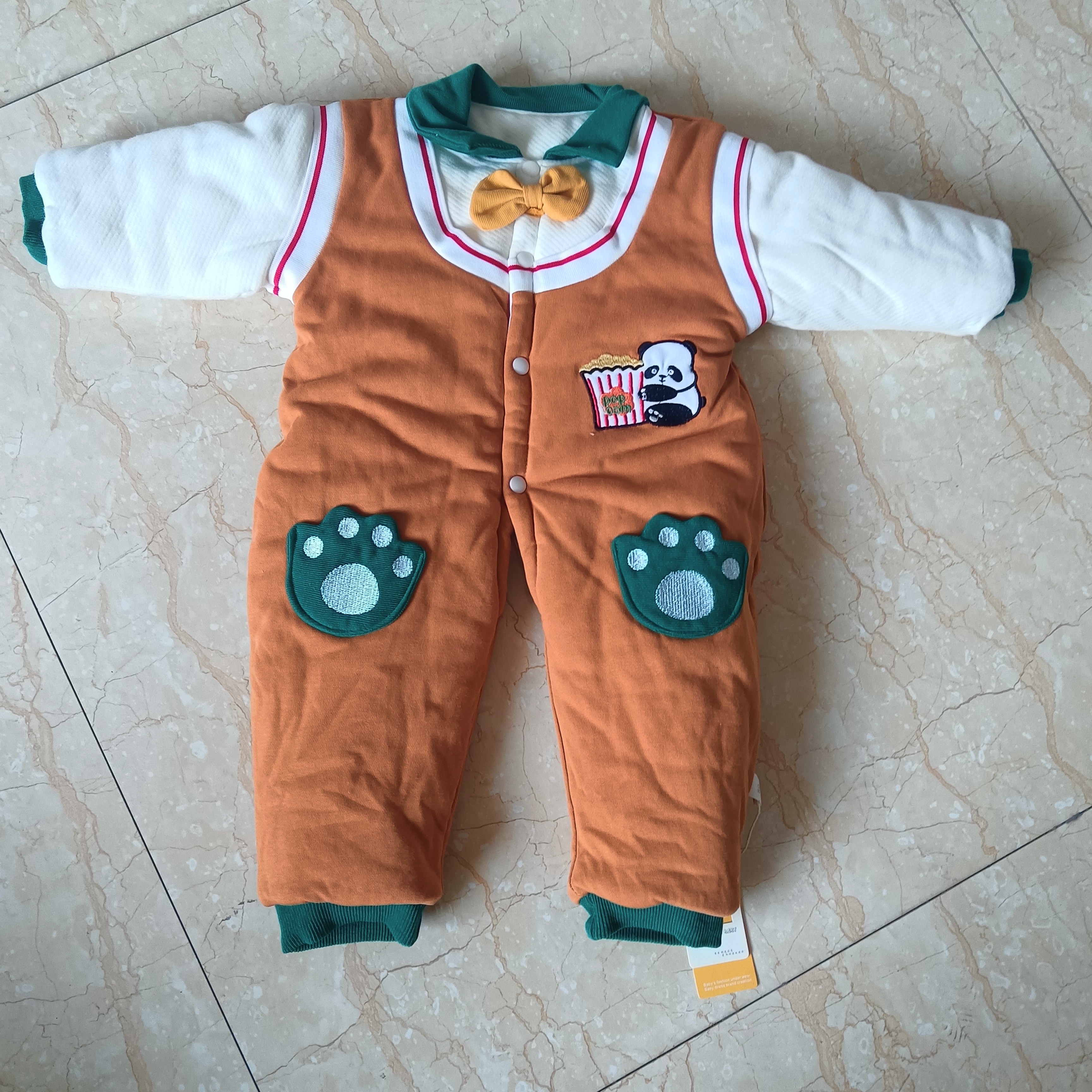 冬季加厚婴儿连体衣保暖新生儿包脚哈衣男女宝宝外出服冬装