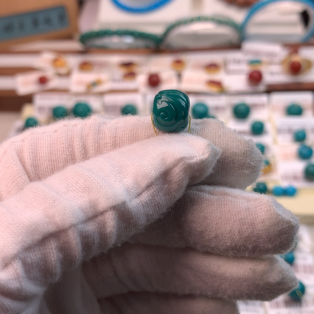 绿松石未镶嵌配饰凡