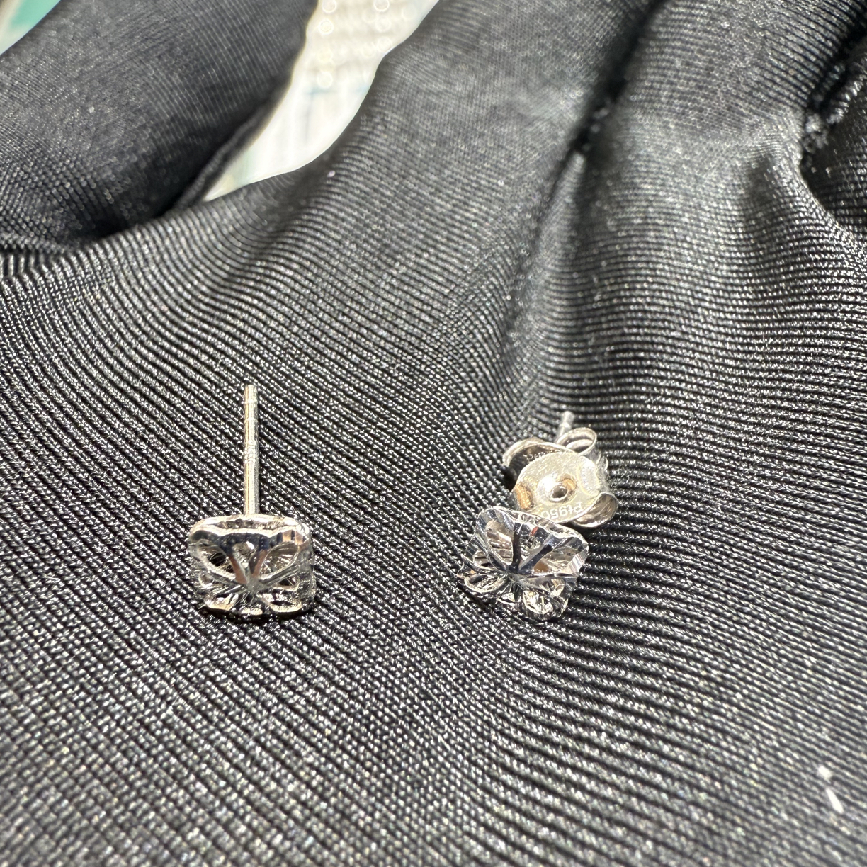 Pt950耳饰（支持七天无理由）