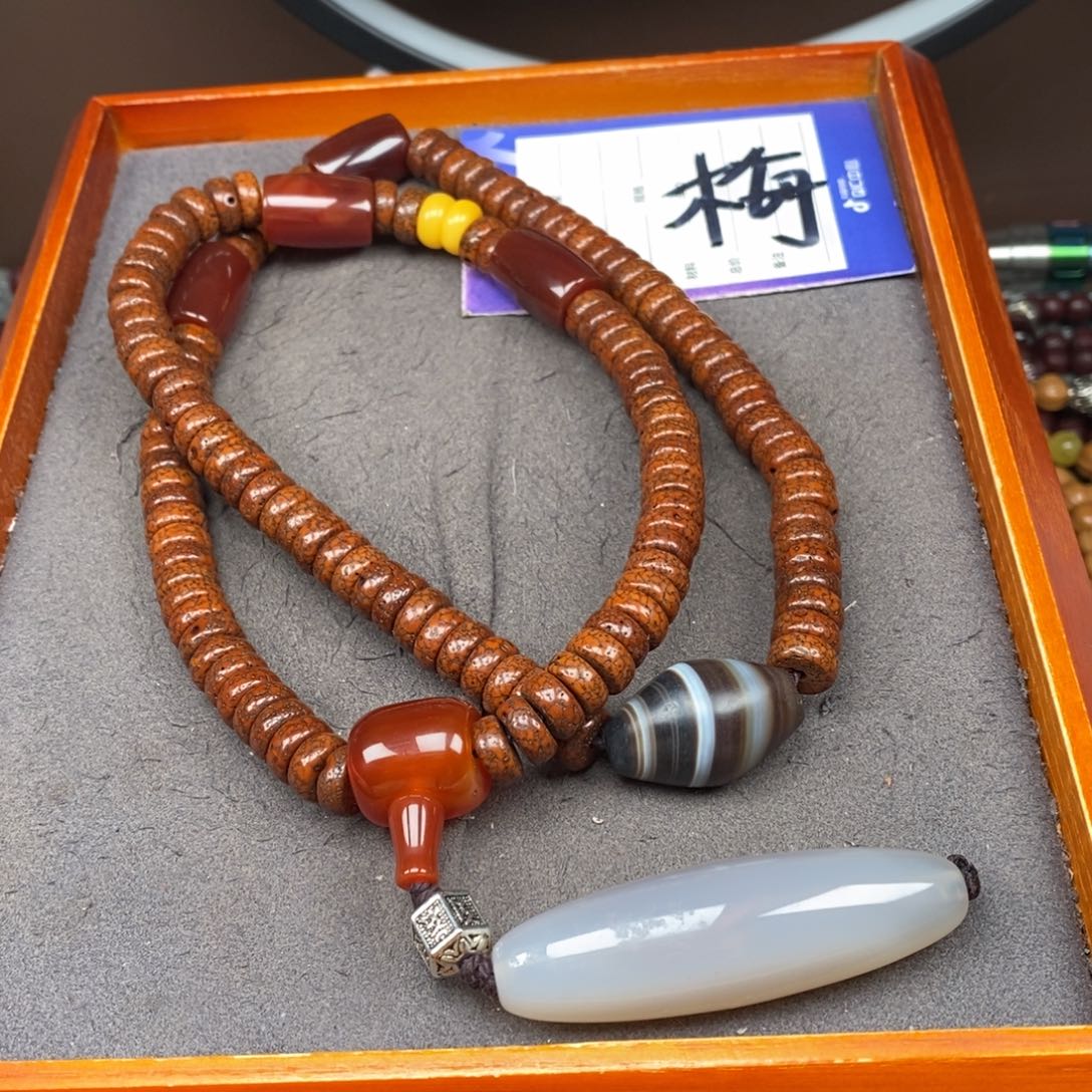 星月菩提吊坠无****.星月