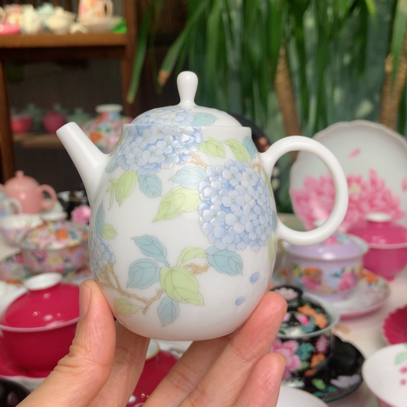 【闪购商品】景德镇陶瓷手工手绘绣球花壶