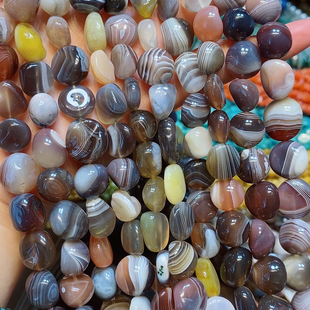 玛瑙/玉髓散珠天然波斯湾玛瑙大随型一条