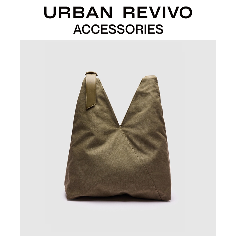 URBAN REVIVO2025秋季新款男士帆布拼接单肩斜挎包UAMB50125