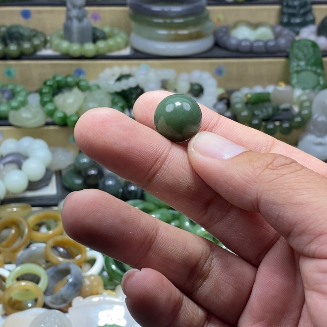 和田玉手链未镶嵌1**8