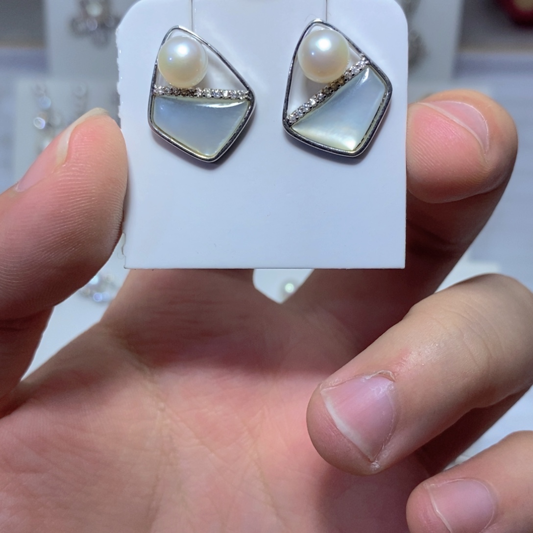 耳饰银S925镶嵌淡水珍珠