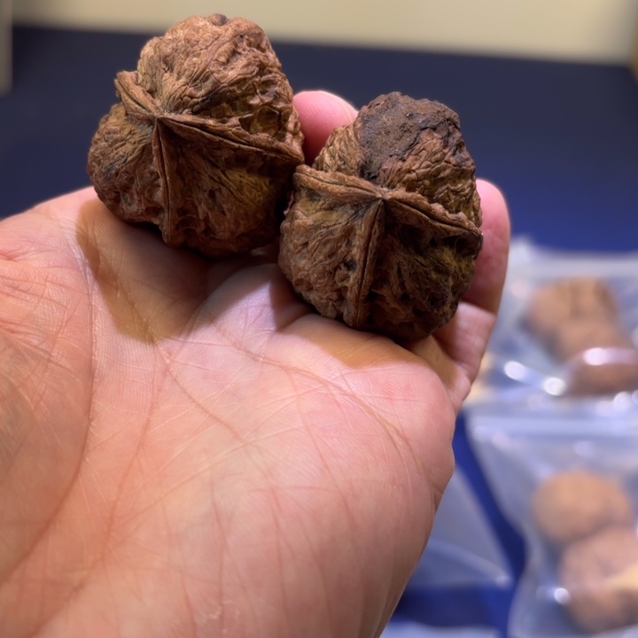 吊坠文玩核桃铁三角