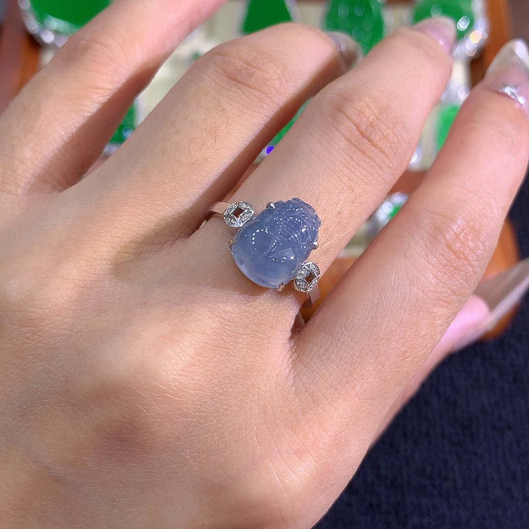 【闪购商品】翡翠戒指18K金镶嵌貔貅