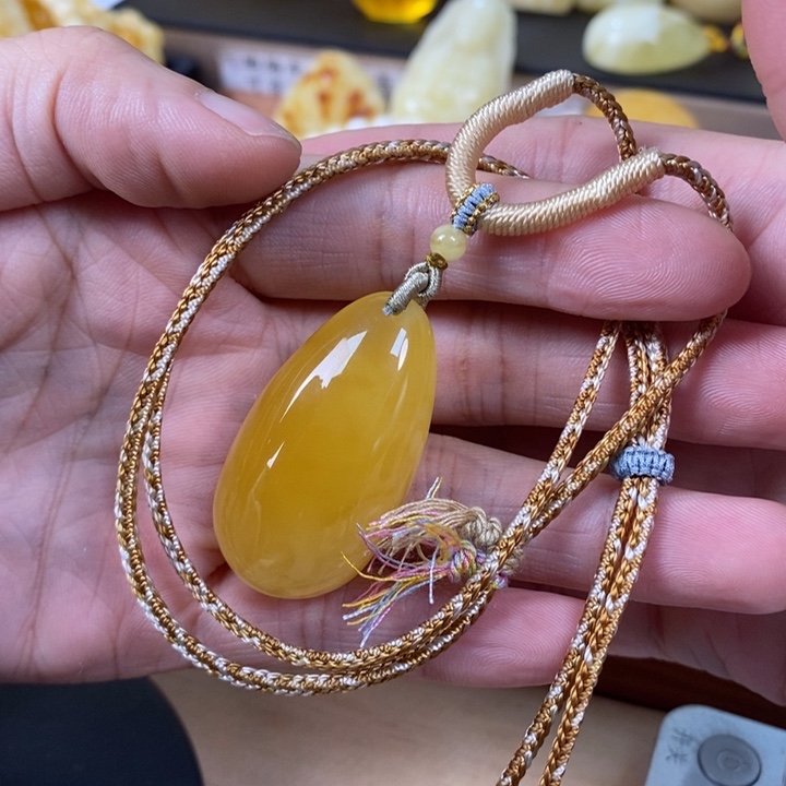 琥珀珠宝奇石未镶嵌水滴