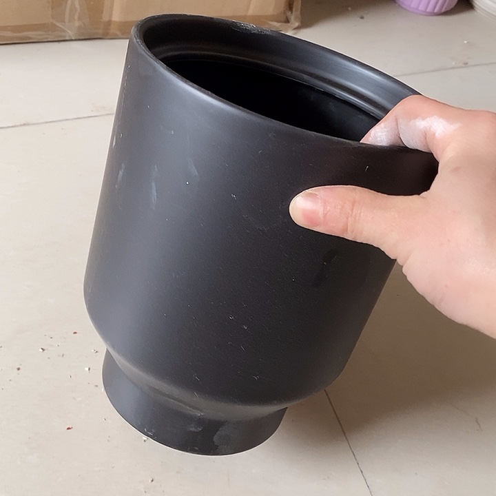 陶盆有孔 瑕疵针孔漏釉介意勿拍口 16高20