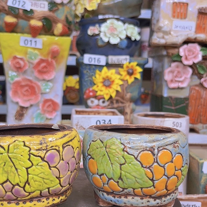 紫砂花盆陶瓷制品