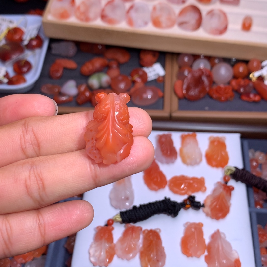 花***音南红玛瑙未镶嵌珠宝半成品金鱼2