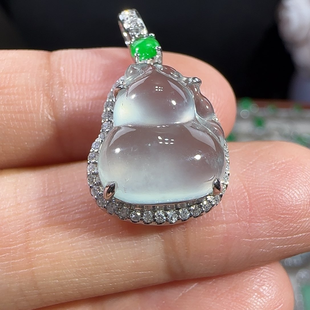 翡翠吊坠(不含链)18K金镶嵌