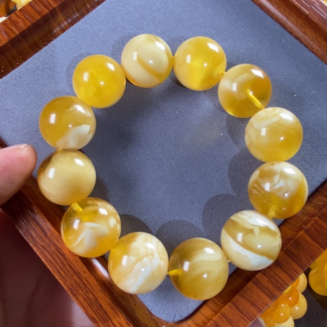 琥珀裸石未镶嵌19mm金白手串