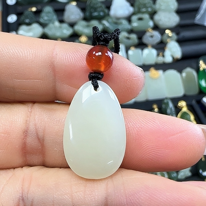 和田玉吊坠(不含链)未镶嵌