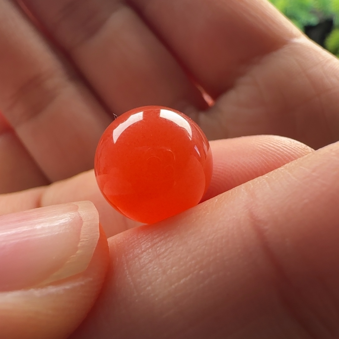 南红玛瑙未镶嵌圆珠：11.7冰红满砂 无纹 有白马牙