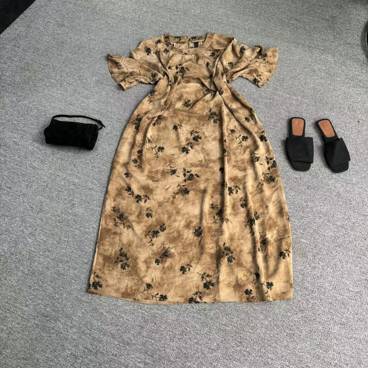 瑶睿安No退No换！！慎拍 ！长裙小众设计大码直筒连衣长裙 3304