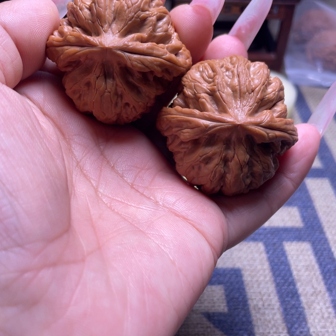 文玩核桃吊坠45红锦鲤文玩