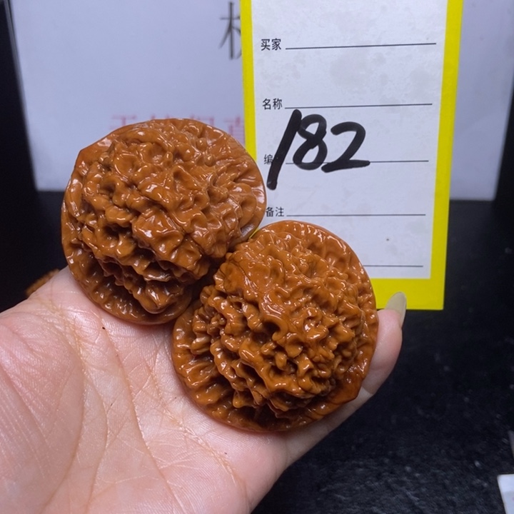 文玩核桃吊坠182%50官帽