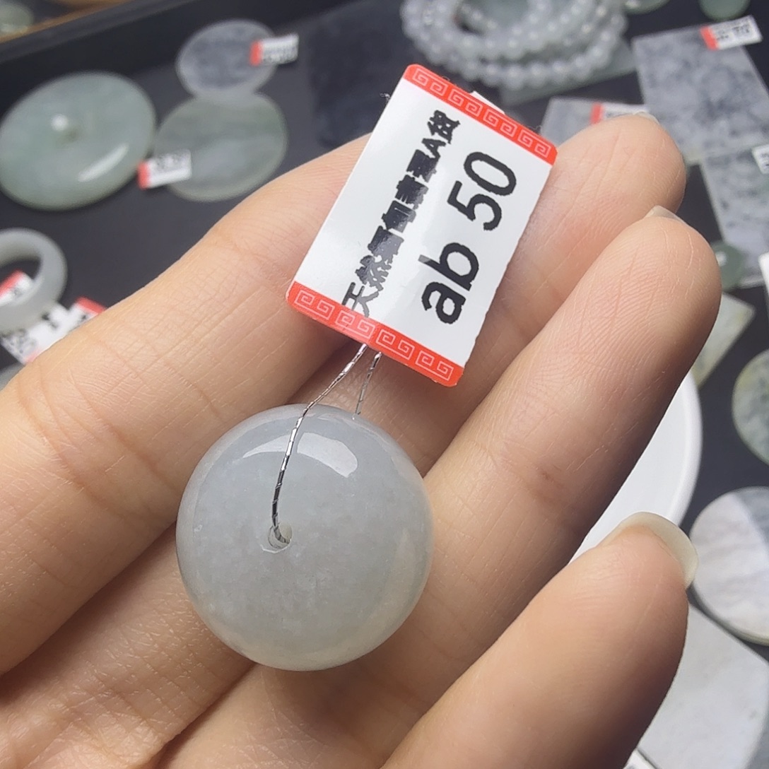 翡翠未镶嵌颈饰天然缅甸翡翠A货