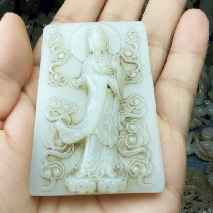 徐***～和田玉（青白玉）未镶嵌颈饰