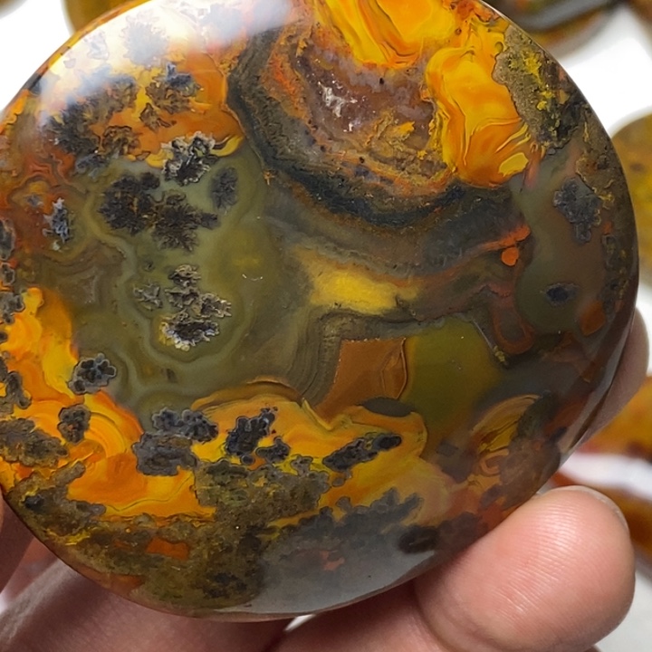 星***途玛瑙/玉髓合金颈饰