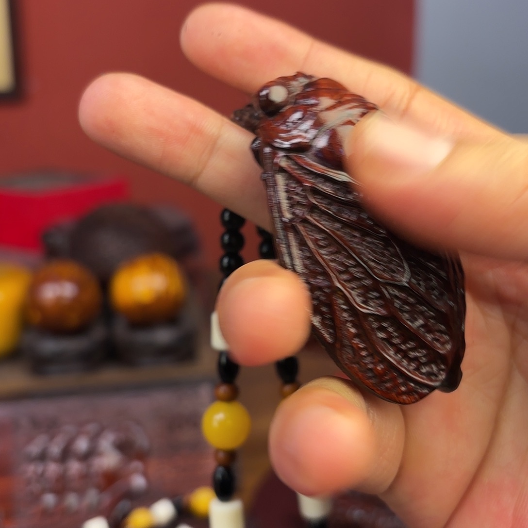 檀香紫檀（小叶紫檀）蝉