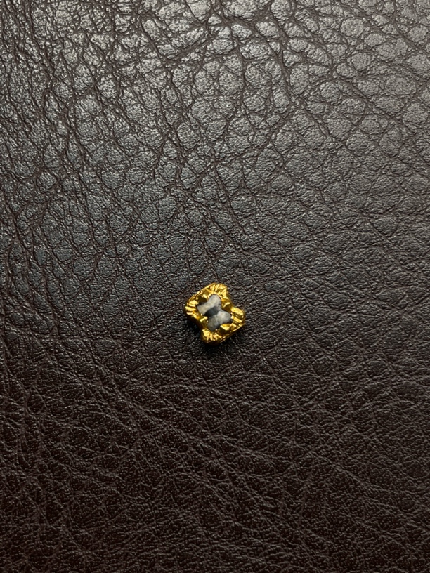 千年古珠黑白背云足金镶嵌