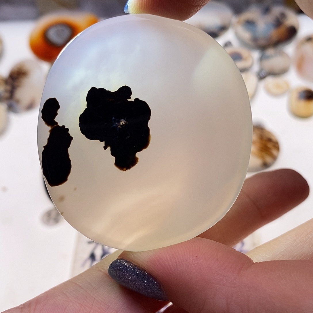 未镶嵌玛瑙/玉髓珠宝奇石