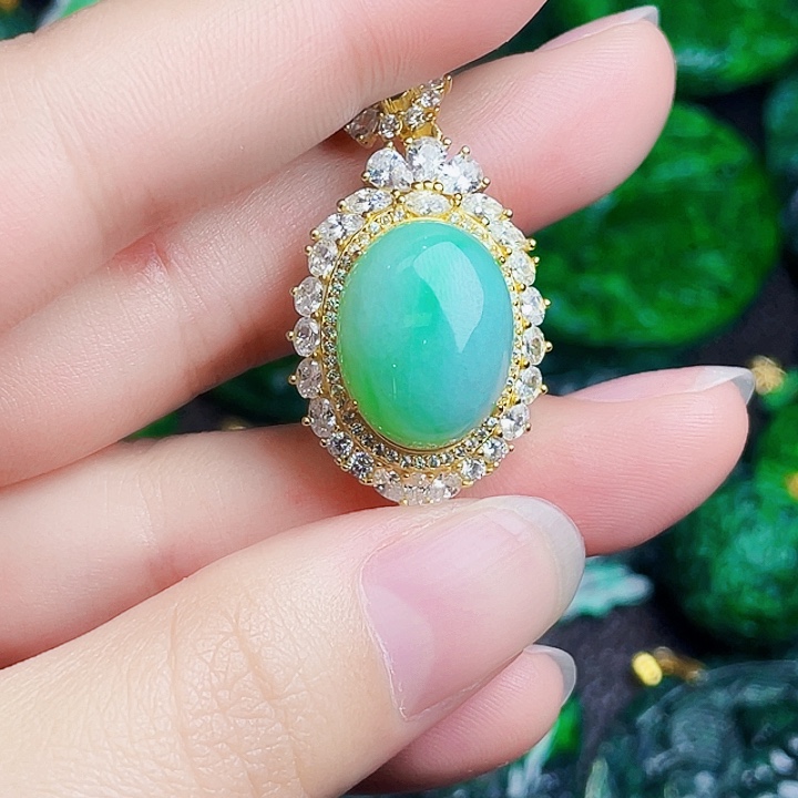 翡翠银S925镶嵌颈饰多样性