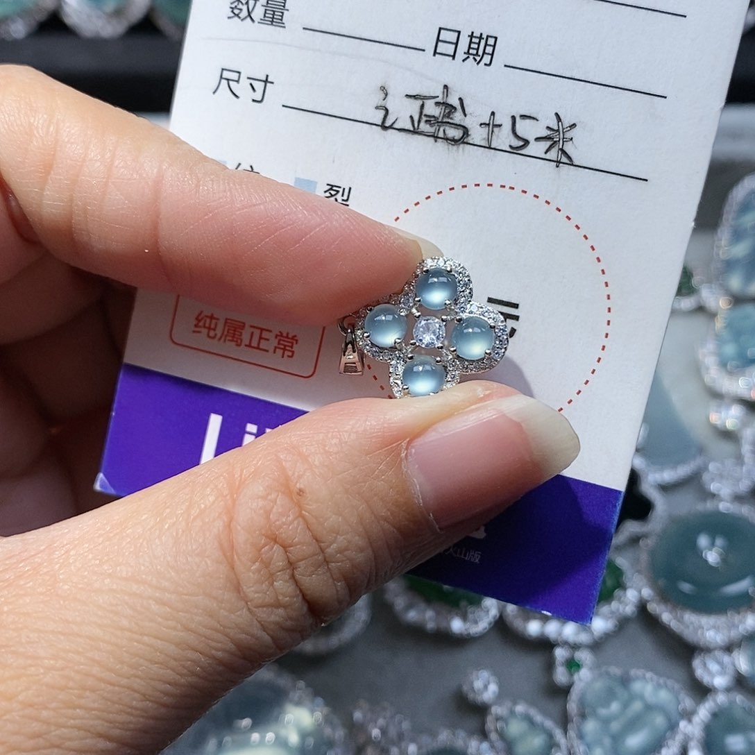 翡翠颈饰银S925镶嵌爱***徳翡翠