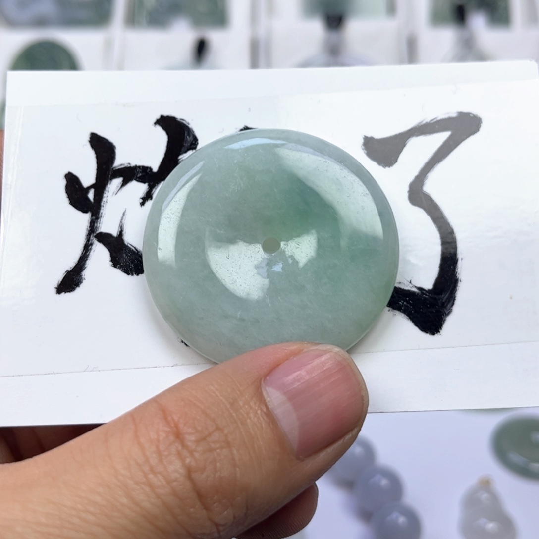 翡翠颈饰未镶嵌缅甸翡翠