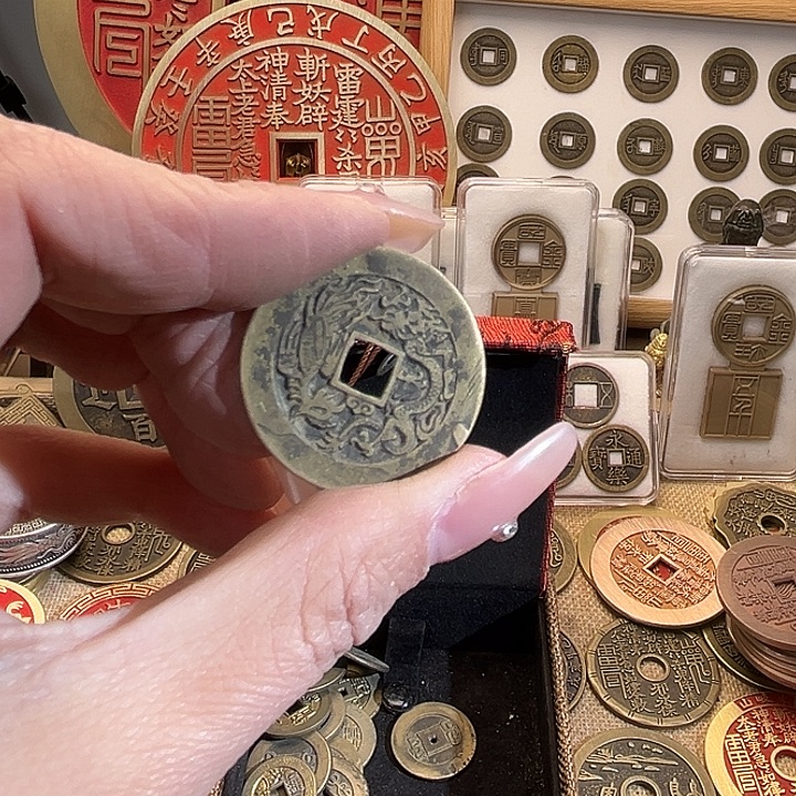 D***1铜现代翻砂工艺作品