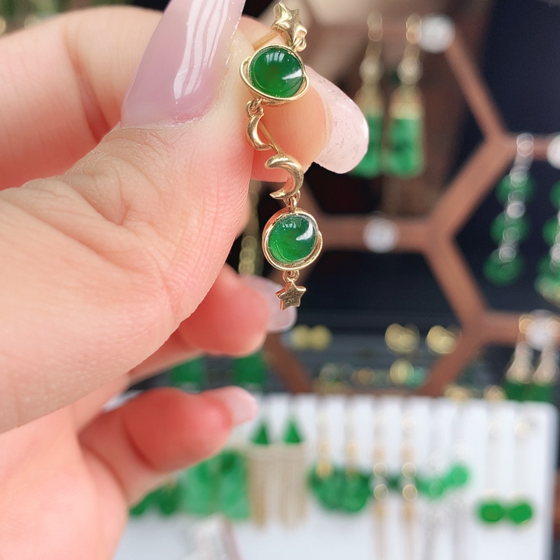 翡翠18K金镶嵌耳饰耳饰