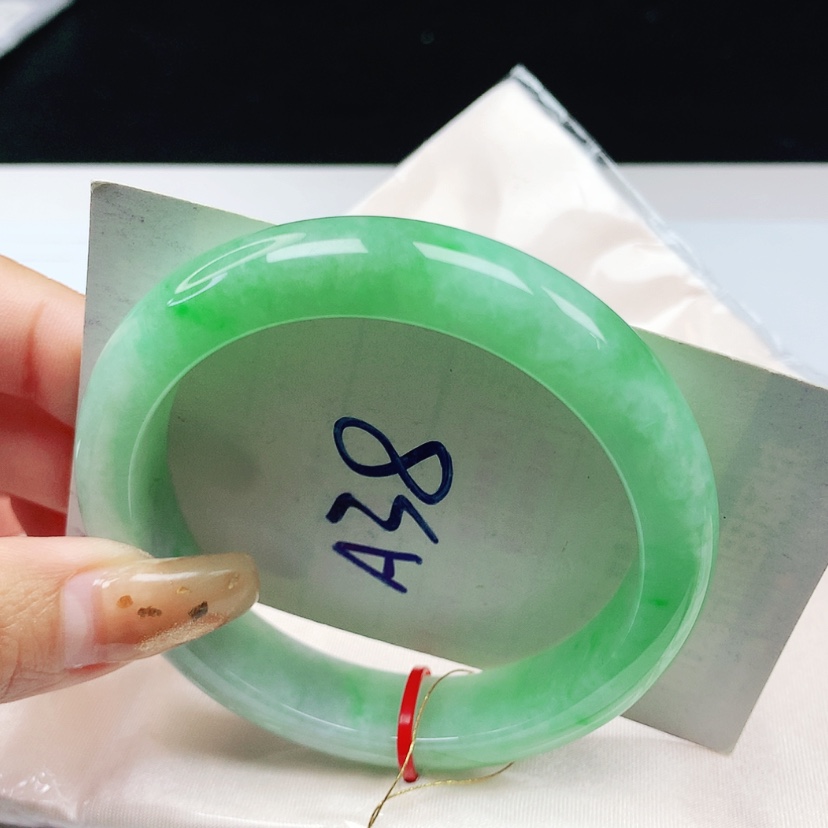 【闪购商品】翡翠手镯未镶嵌 正圈57+