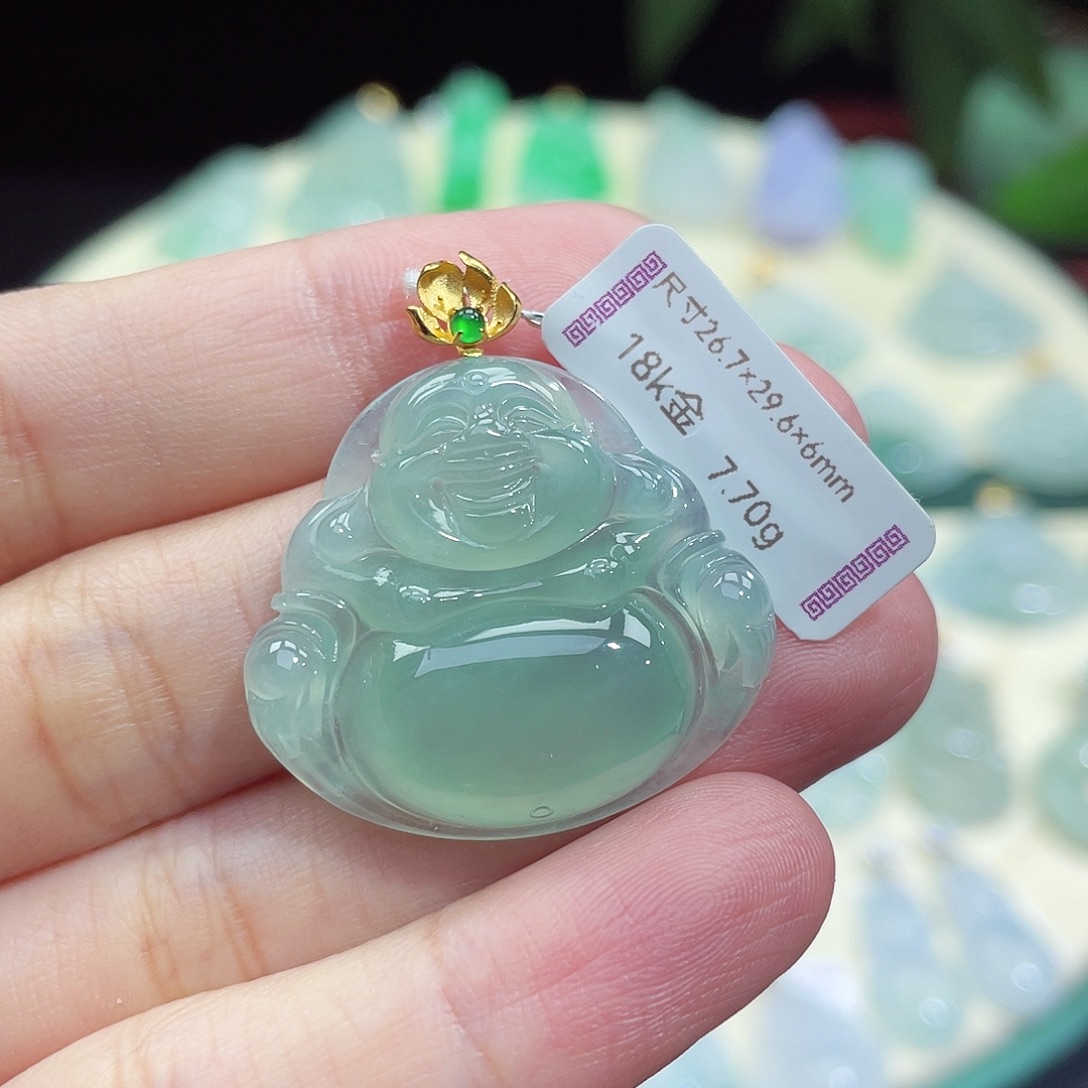 颈饰18K金镶嵌翡翠佛公