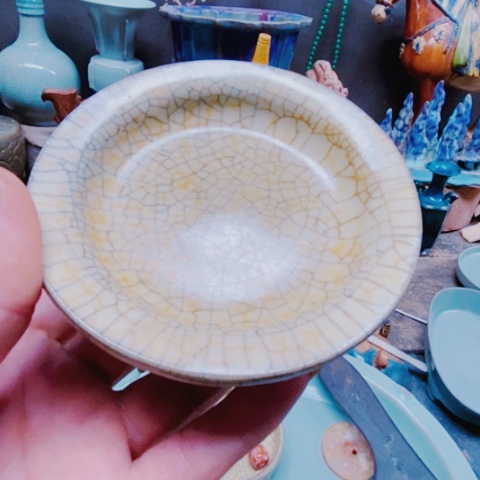 摆件瓷器的造型艺术表现形式多样