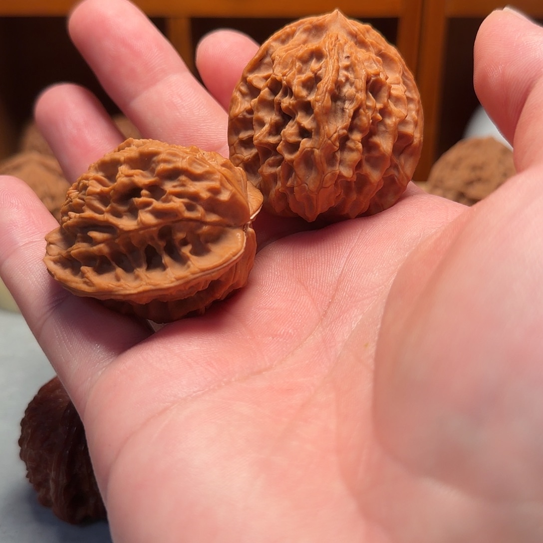 古***川文玩核桃把件原树野核橘皮帽子