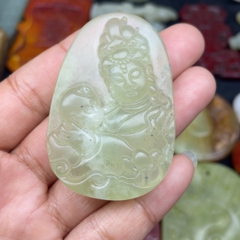 蛇纹石玉未镶嵌颈饰10