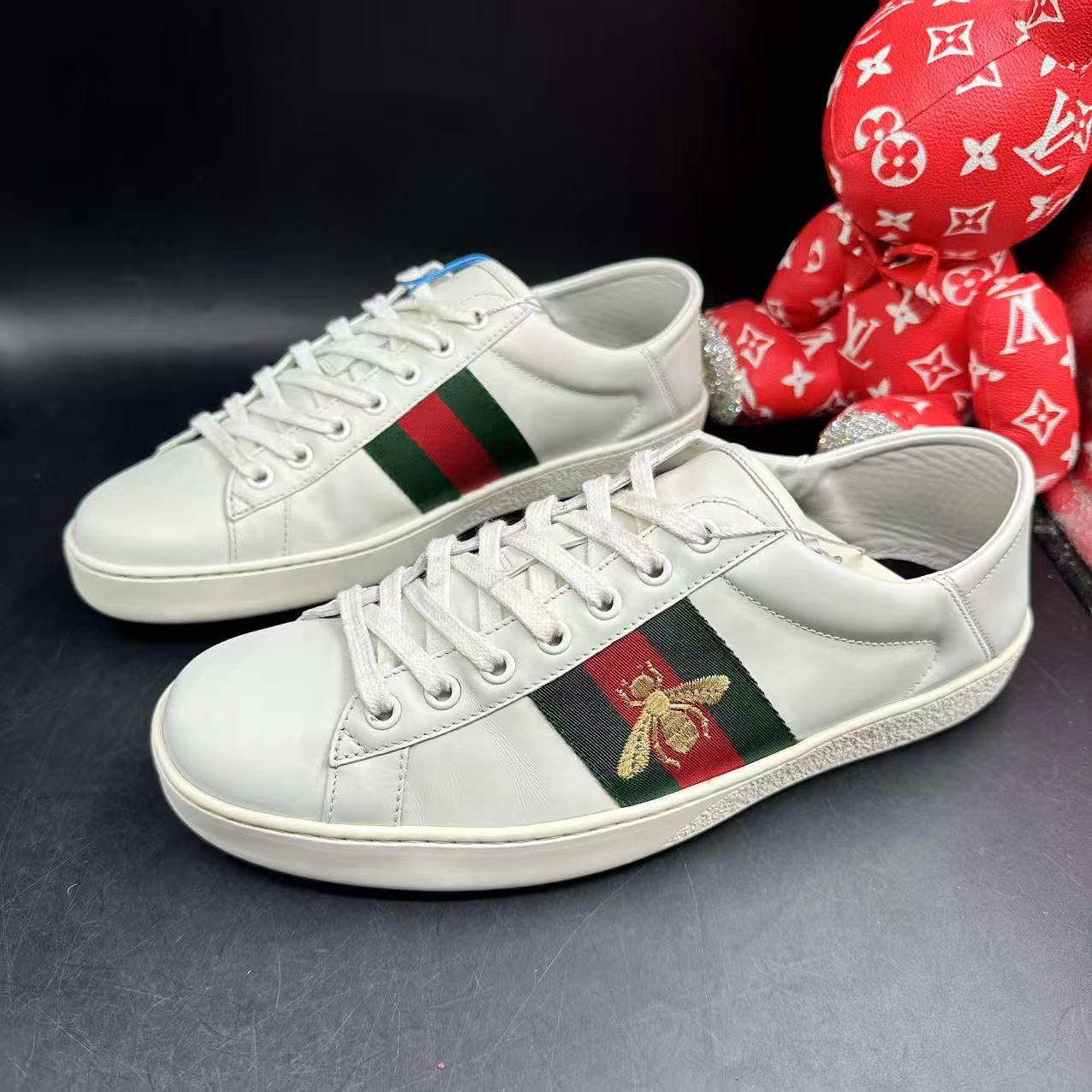 95新 GUCCI/古驰 白色烫金蜜蜂休闲时尚半拖ACE板鞋41欧码ddm2357