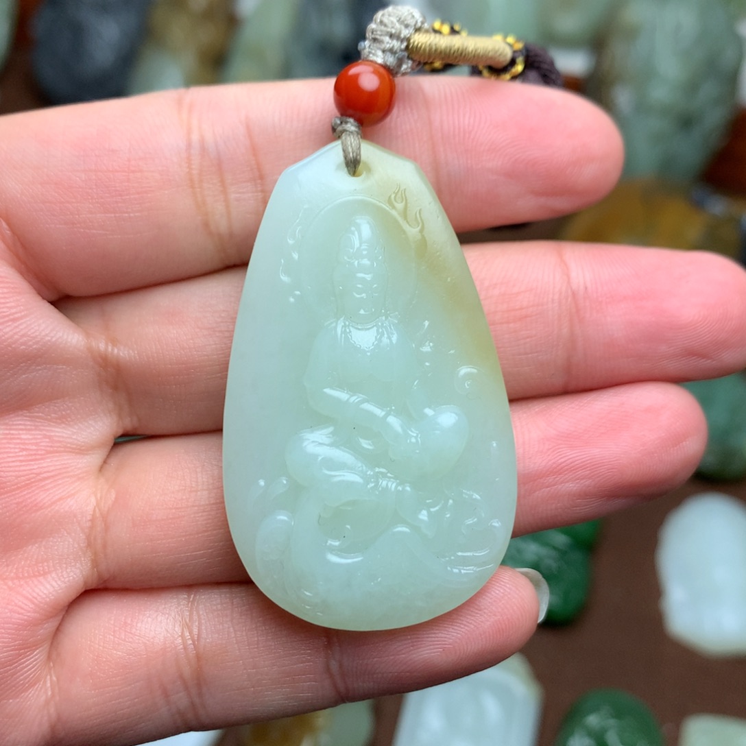 和田玉挂件未镶嵌?****纪