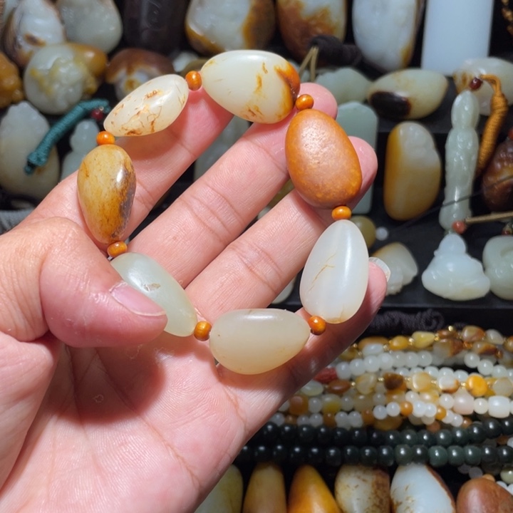 和田玉未镶嵌珠宝奇石