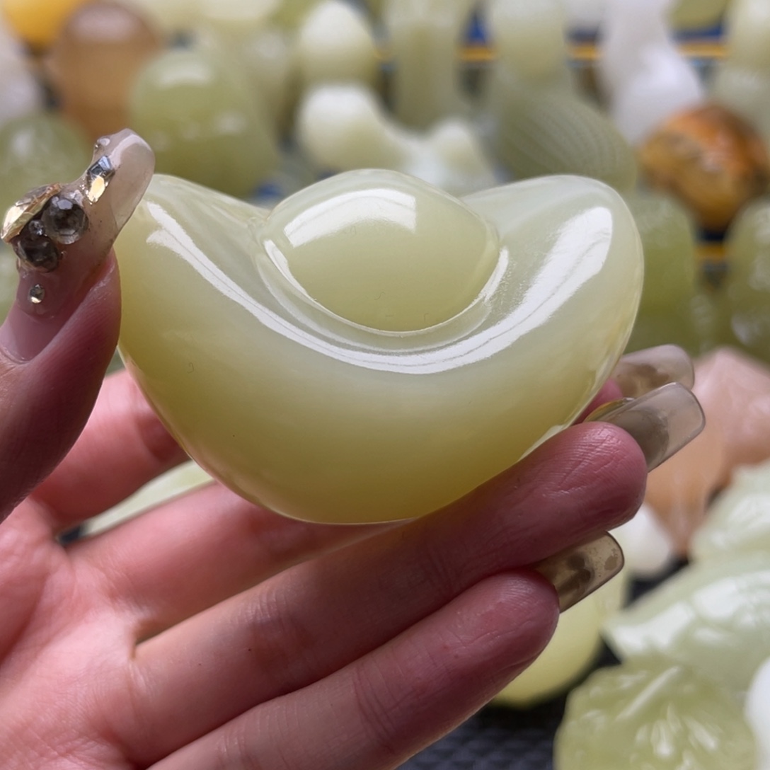 奔***邓玉天然桌面摆放摆件