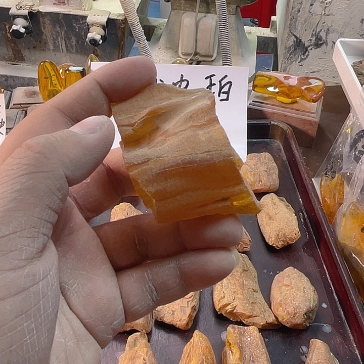 尼***t定制琥珀天然琥珀