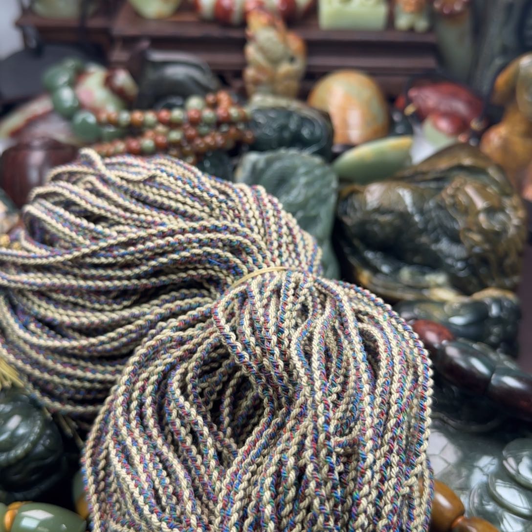 岫岩河磨玉（透闪石质玉）手把未镶嵌刘*住