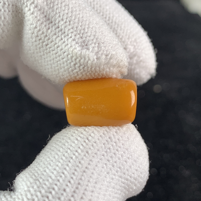 Q1088保真原矿俄料尺寸10.2*15.1mm蜜蜡单颗马蹄斜切顶珠支持复检