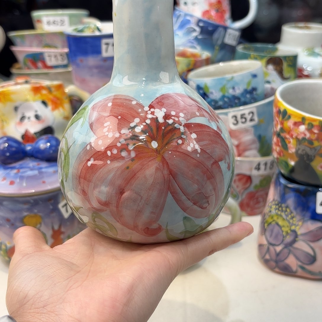 瓷片兔兔好可爱啊我好